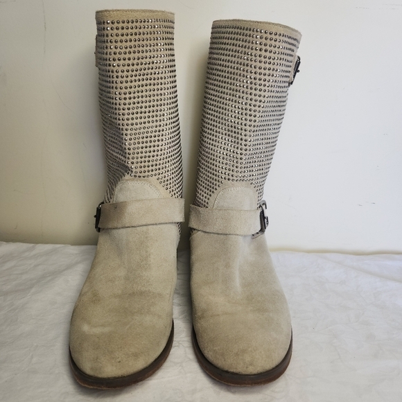 Cream suede stoned boots - Picture 3 of 10